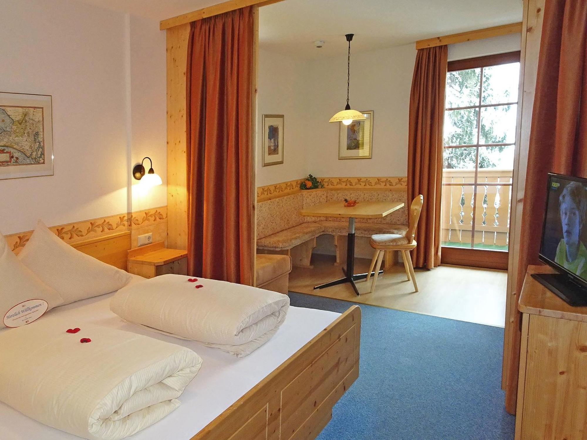 Staudacher Hof-Das Romantische Haus Millstatt am See Zimmer foto