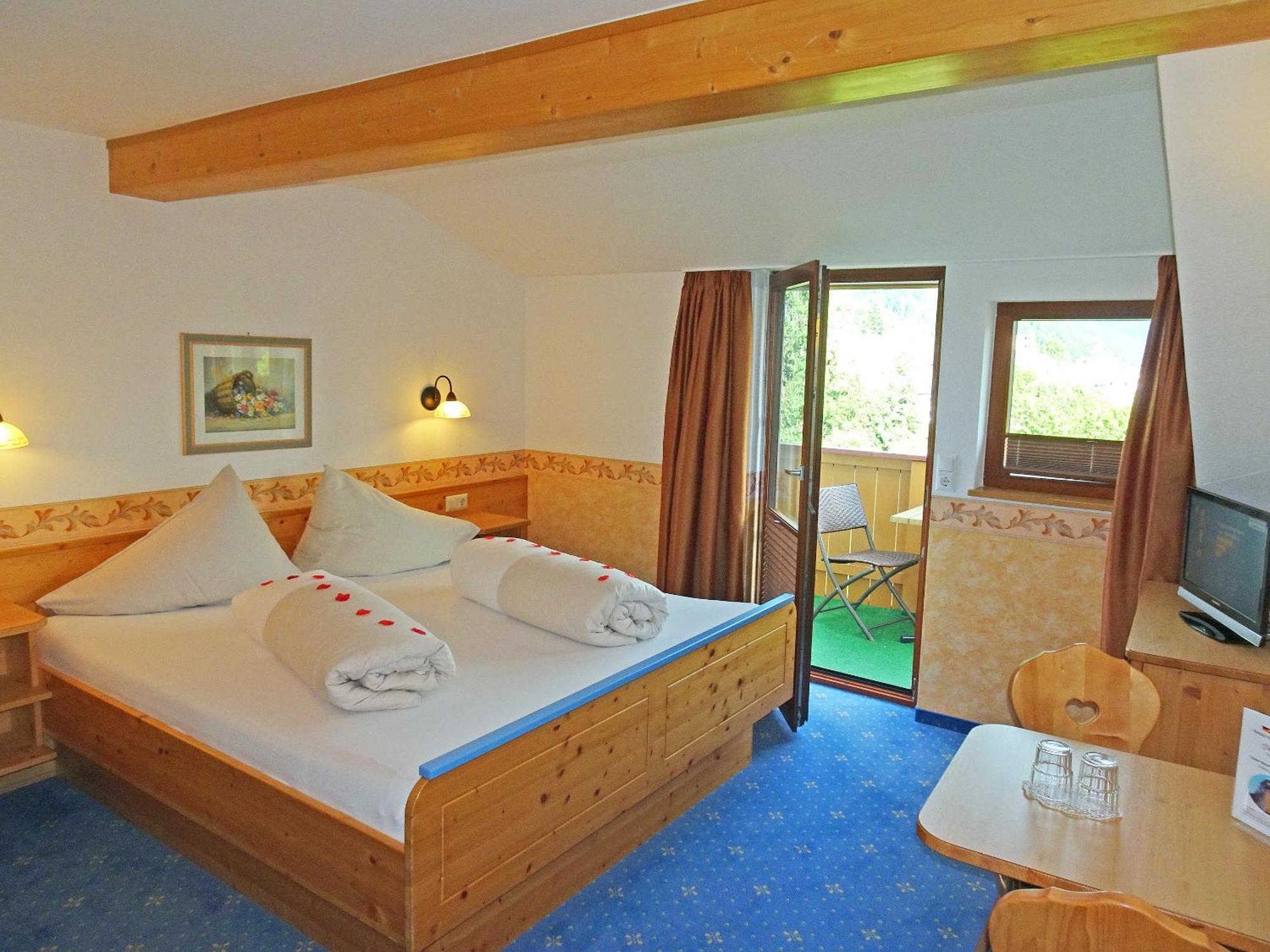 Staudacher Hof-Das Romantische Haus Millstatt am See Zimmer foto